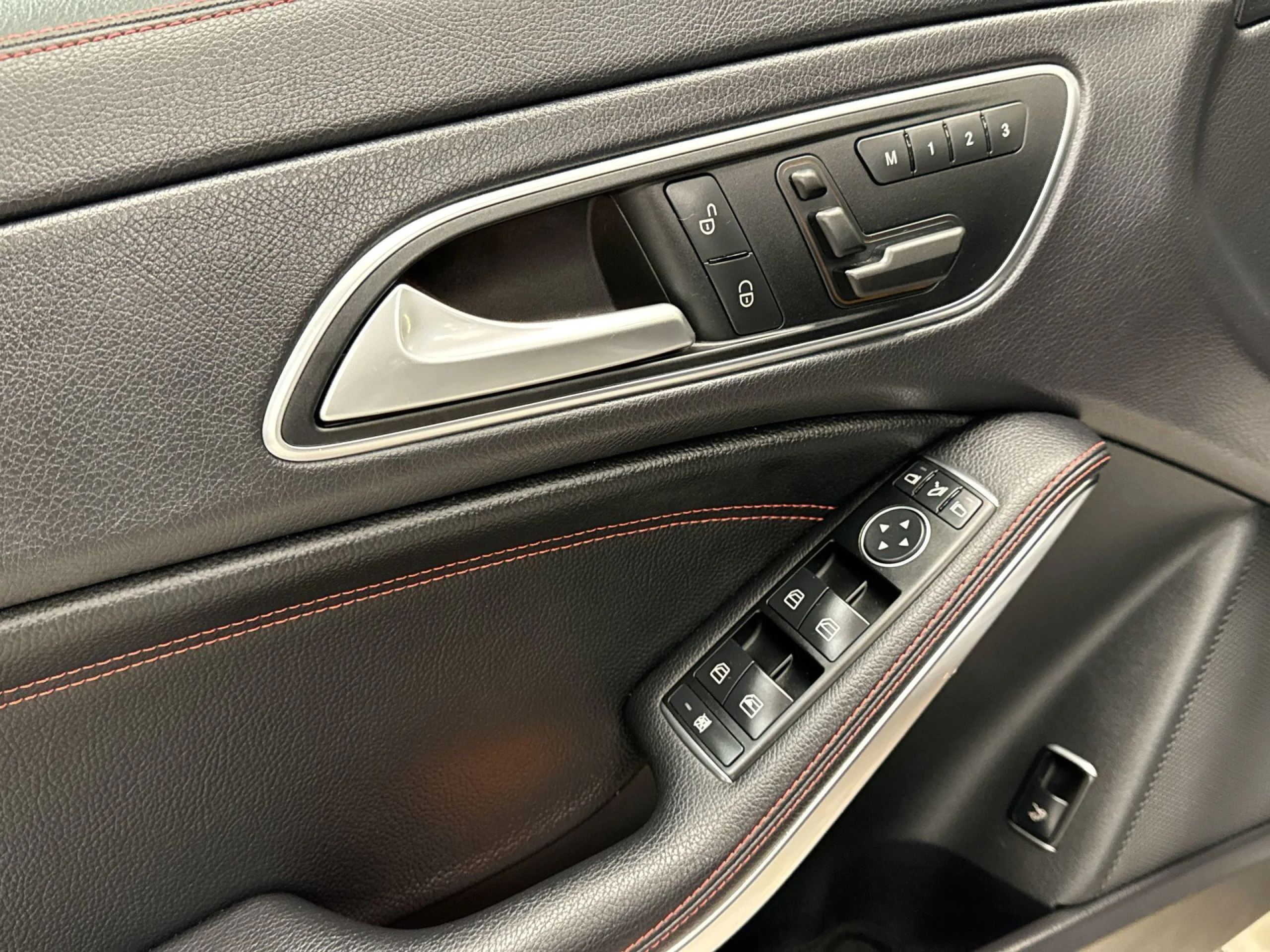 Mercedes-Benz CLA 45 AMG 4Matic  265 kW (360 CV) - Foto 10