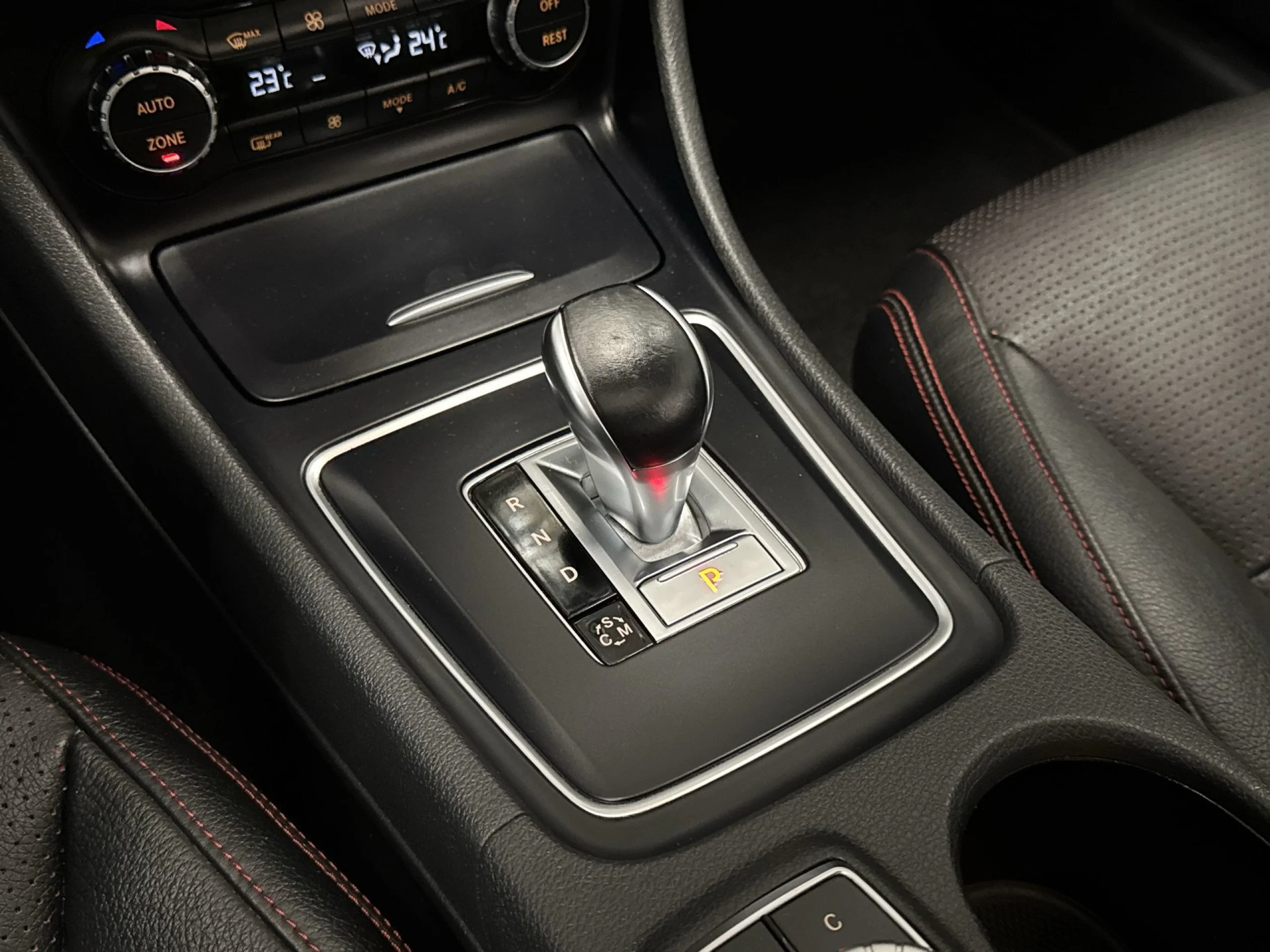 Mercedes-Benz CLA 45 AMG 4Matic  265 kW (360 CV) - Foto 20