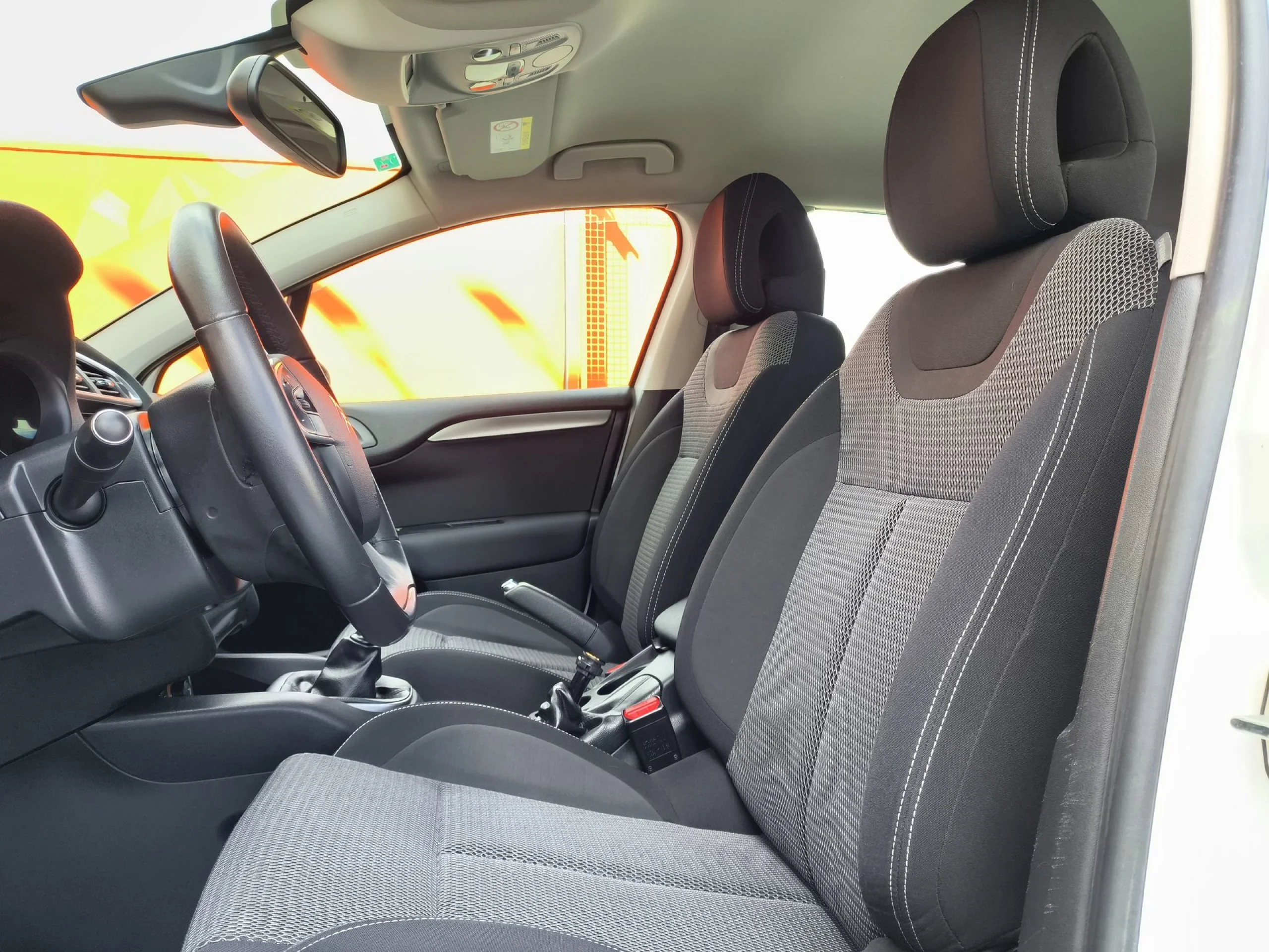 Citroen C4 PureTech 130 SANDS Collection 96 kW (130 CV) - Foto 8