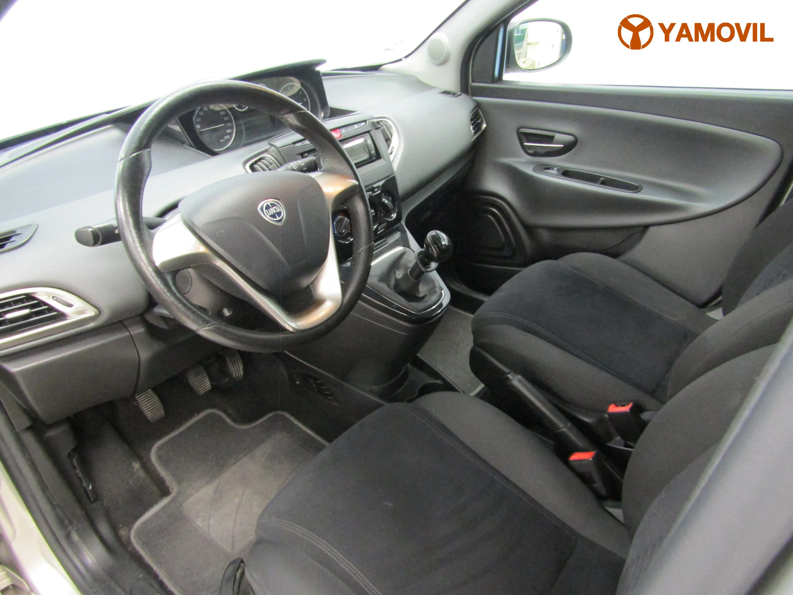 Lancia Ypsilon 1.2 EVOII - Foto 17