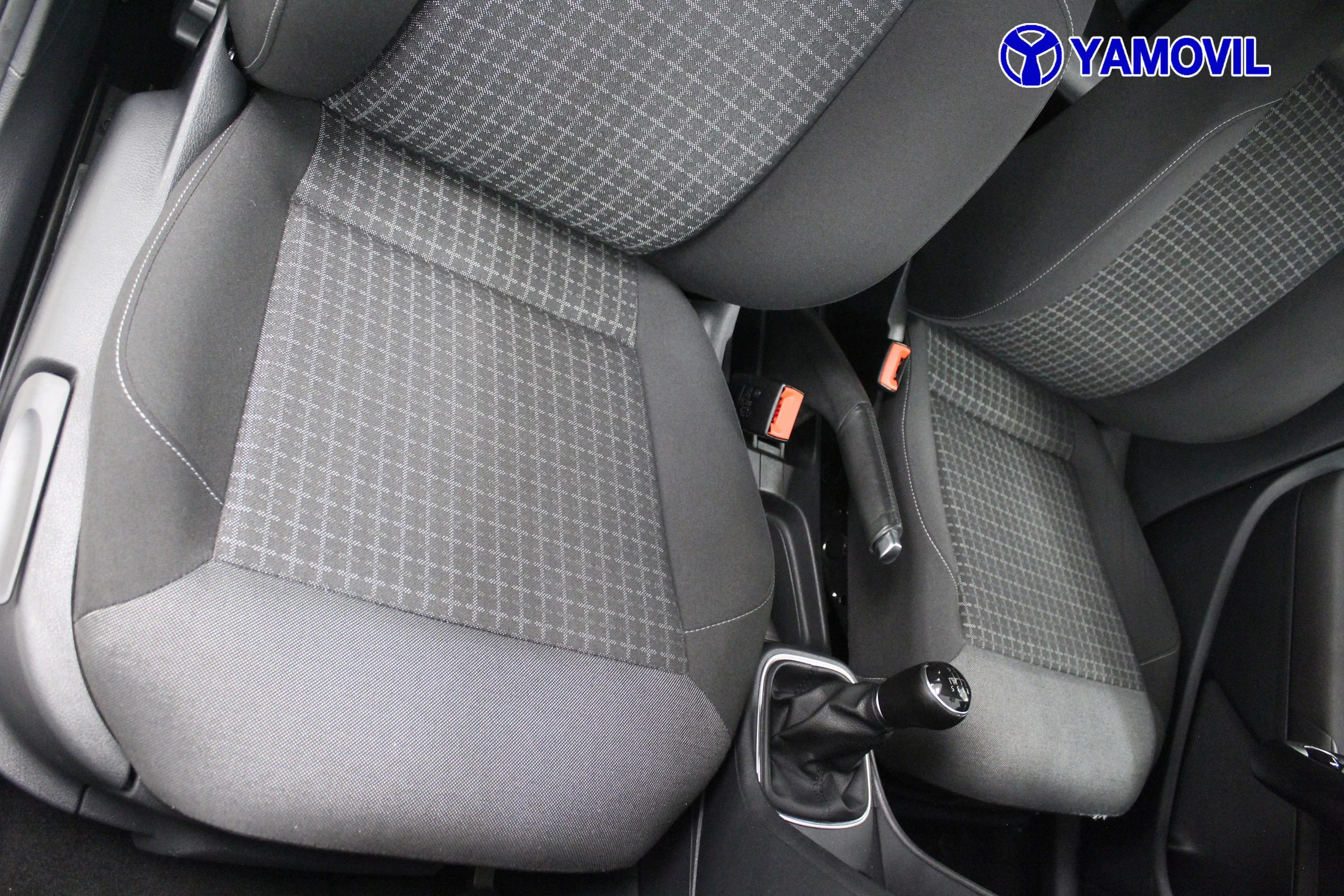 Volkswagen Polo A-Polo Plus 1.2 TSI BMT 66 kW (90 CV) - Foto 18