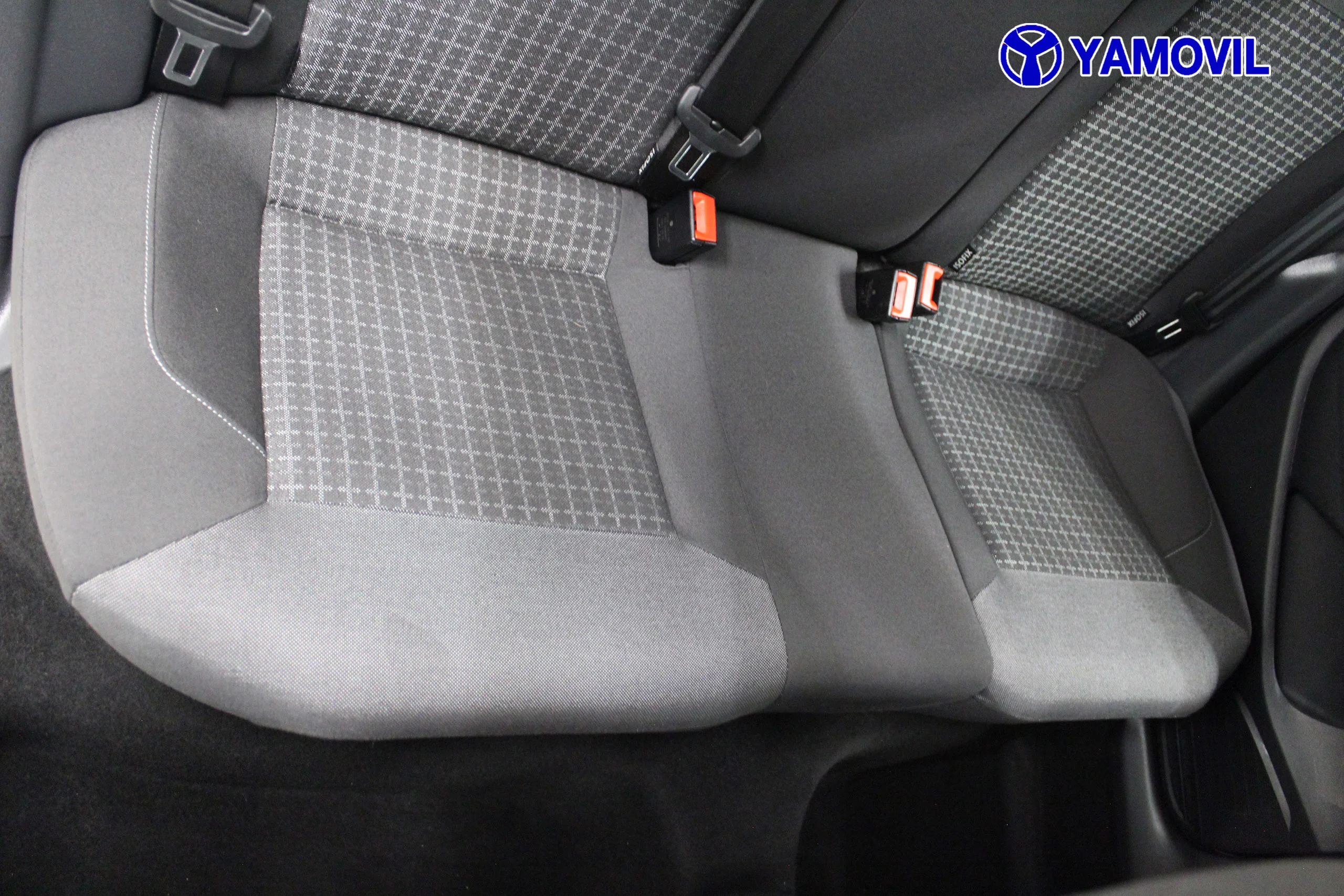 Volkswagen Polo A-Polo Plus 1.2 TSI BMT 66 kW (90 CV) - Foto 20