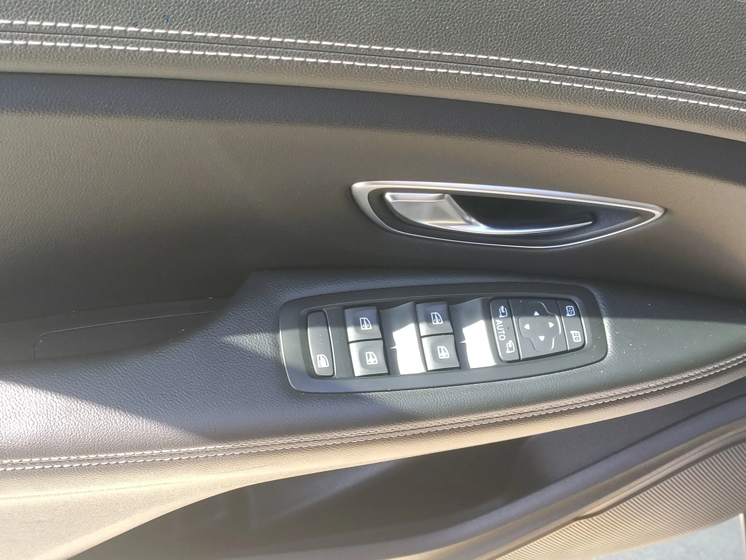 Renault Grand Scenic Zen Energy dCi 96 kW (130 CV) - Foto 10