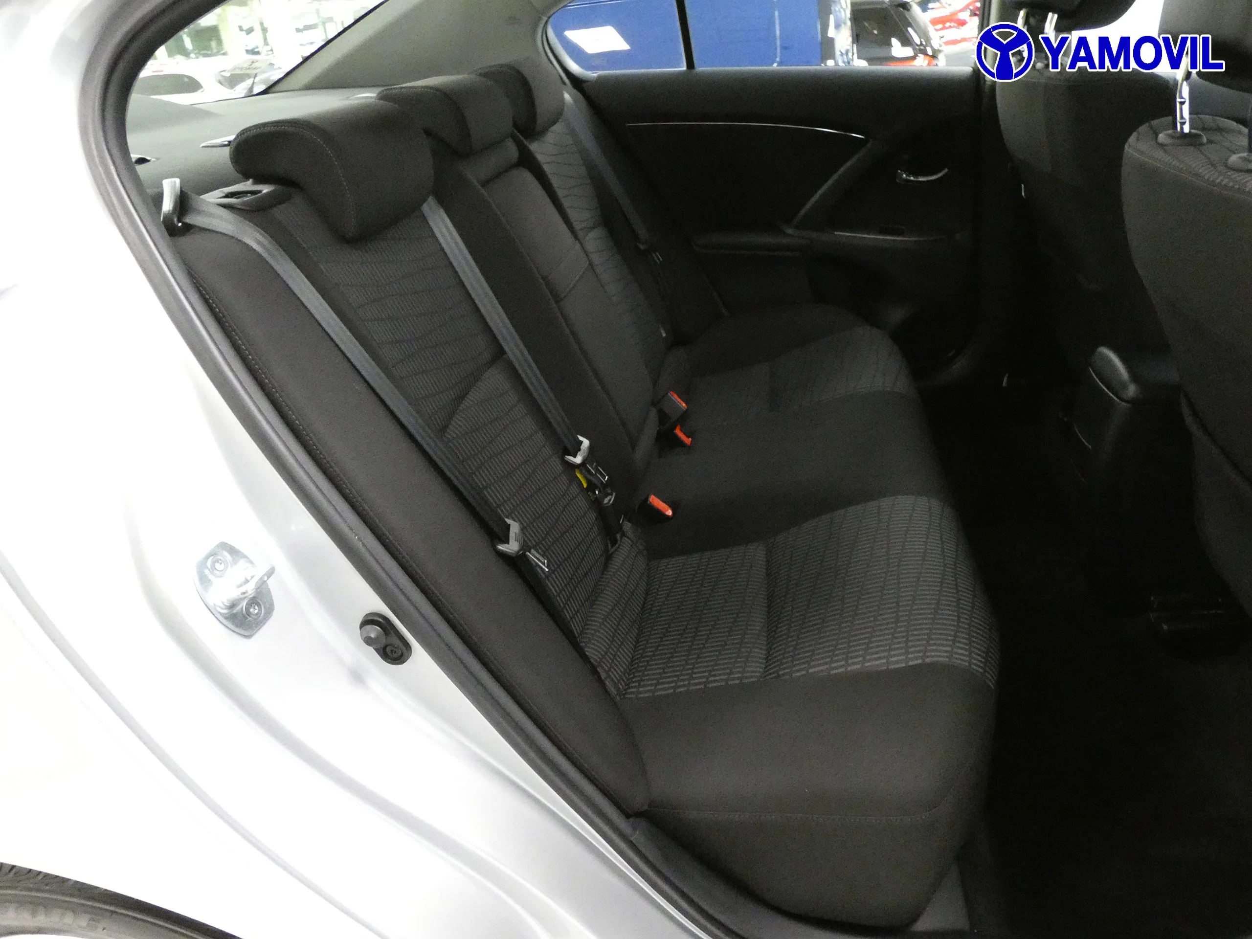 Toyota Avensis ACTIVE D4D - Foto 20