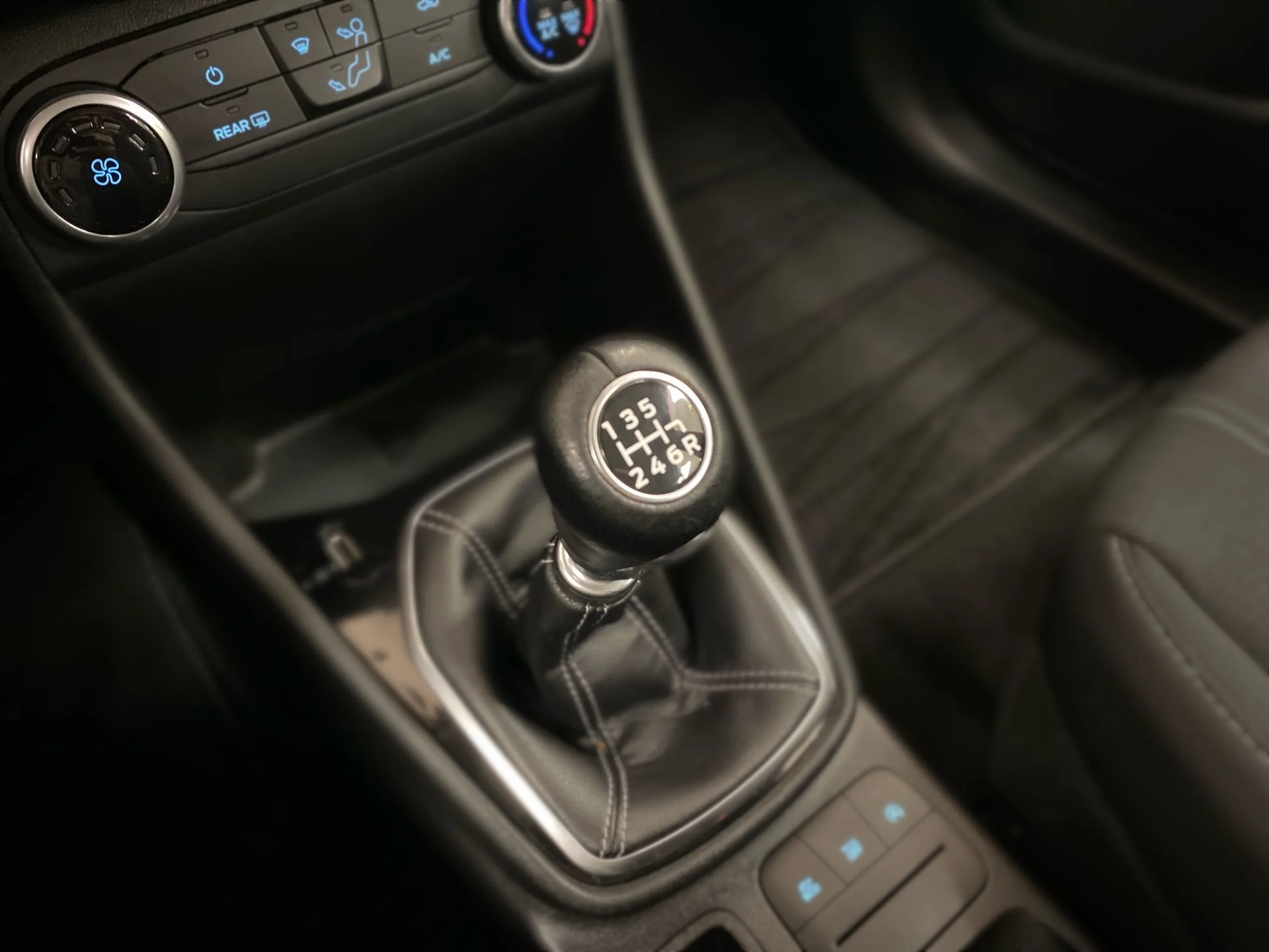 Ford Fiesta 1.0 EcoBoost SANDS Trend+ 74 kW (100 CV) - Foto 16