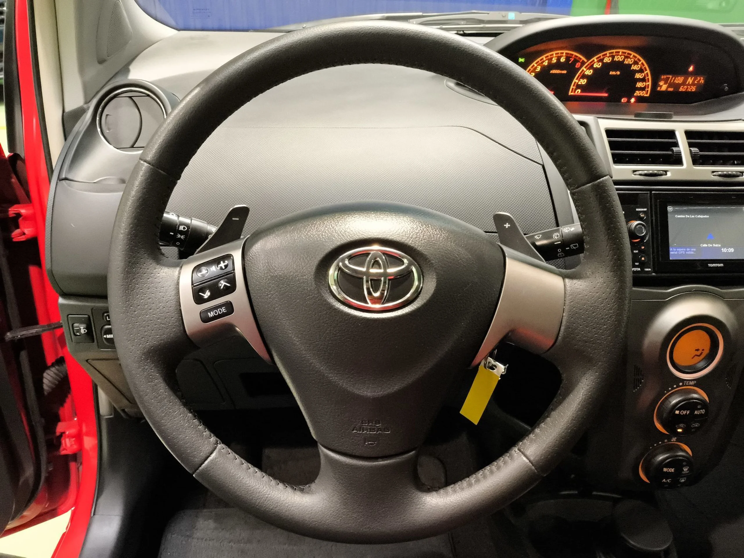 Toyota Yaris 100 Active MultiDrive 73 kW (99 CV) - Foto 13
