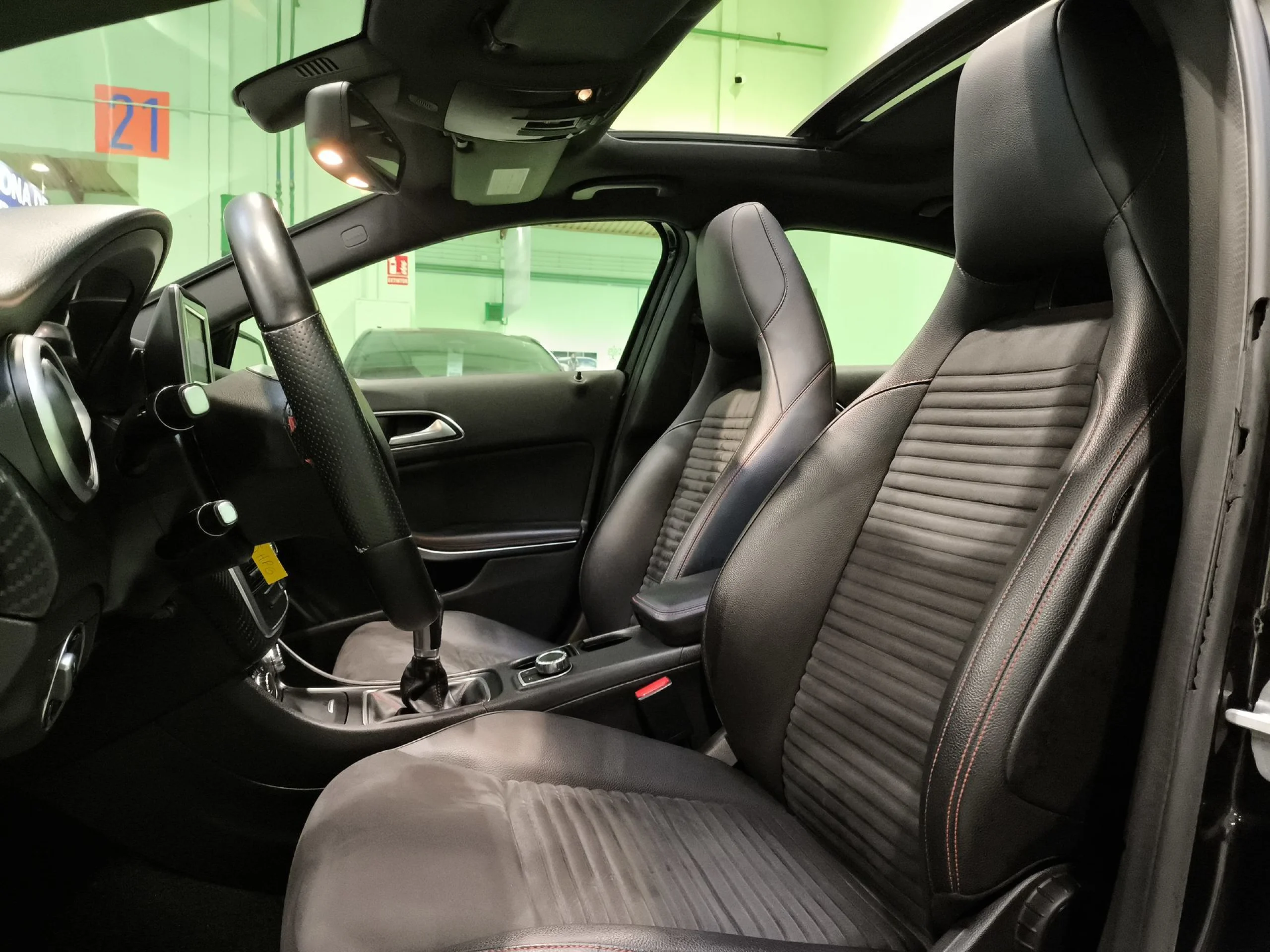 Mercedes-Benz Clase A 200 AMG Line 115 kW (156 CV) - Foto 8