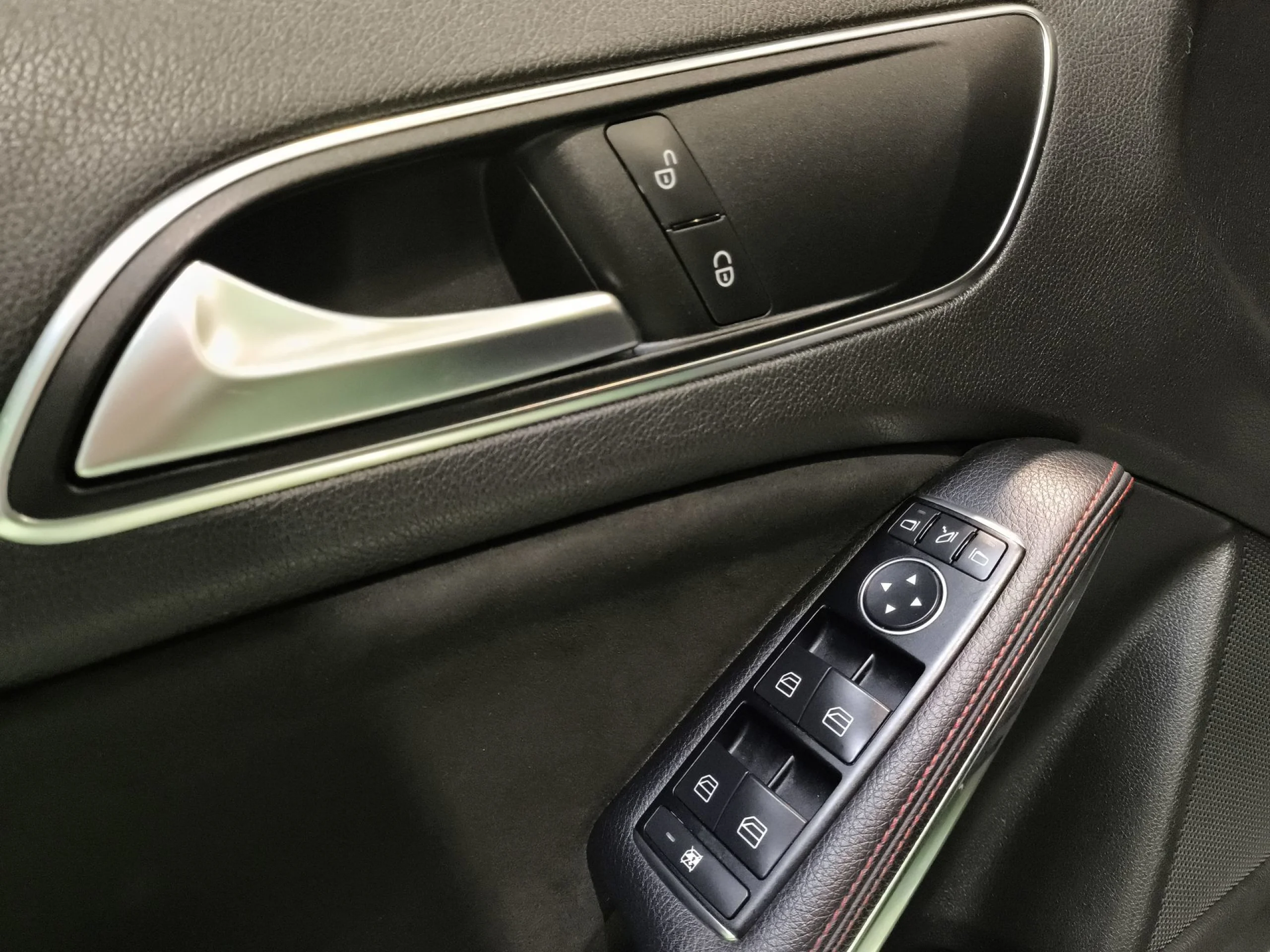 Mercedes-Benz Clase A 200 AMG Line 115 kW (156 CV) - Foto 10