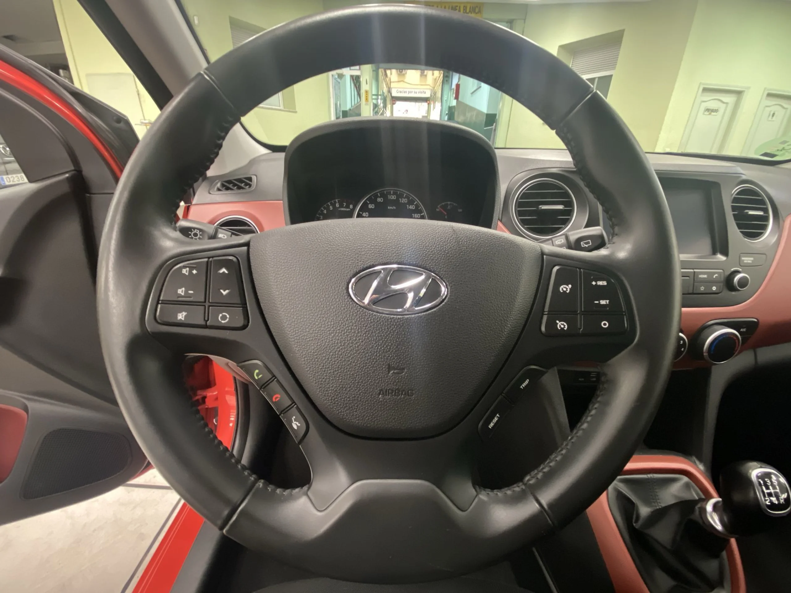 Hyundai I10 1.0 Tecno 49 kW (66 CV) - Foto 11