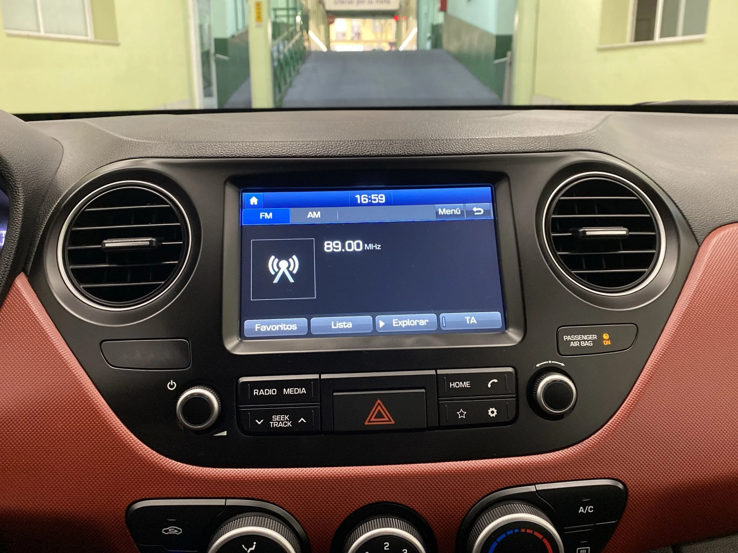 Hyundai I10 1.0 Tecno 49 kW (66 CV) - Foto 13