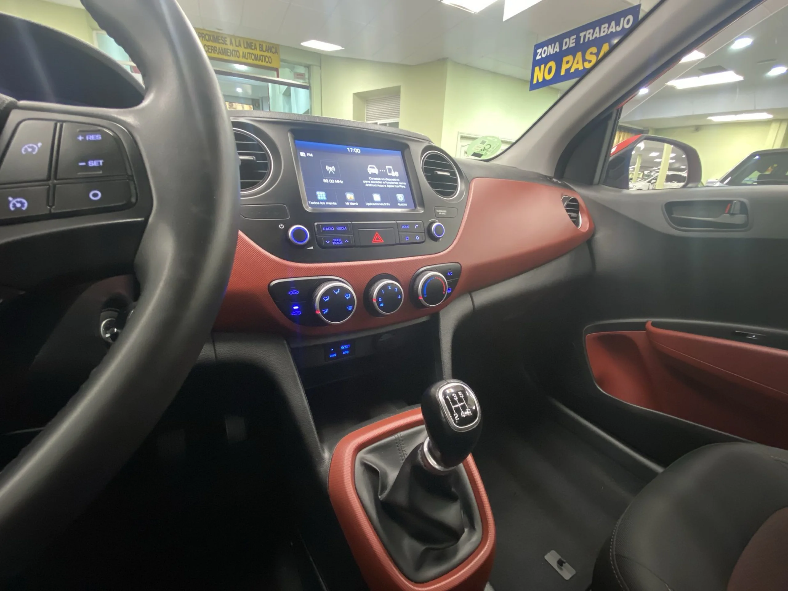 Hyundai I10 1.0 Tecno 49 kW (66 CV) - Foto 16