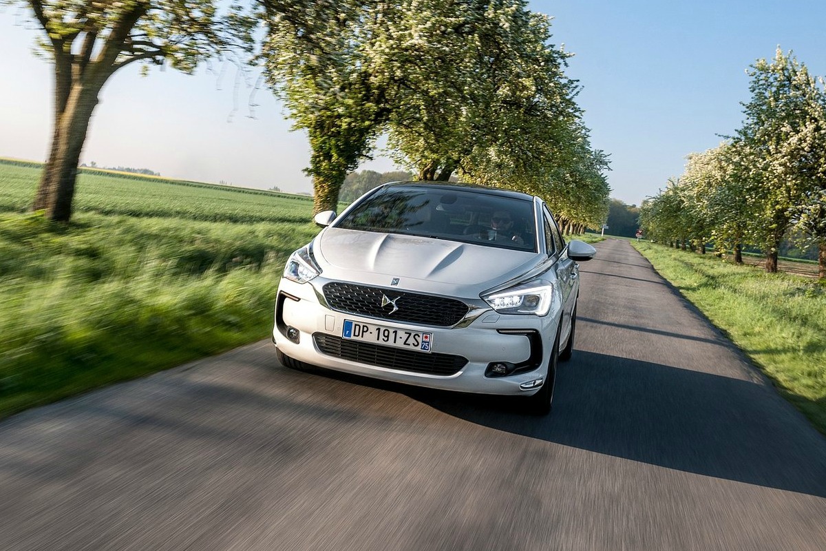 Ralentí del motor de un coche