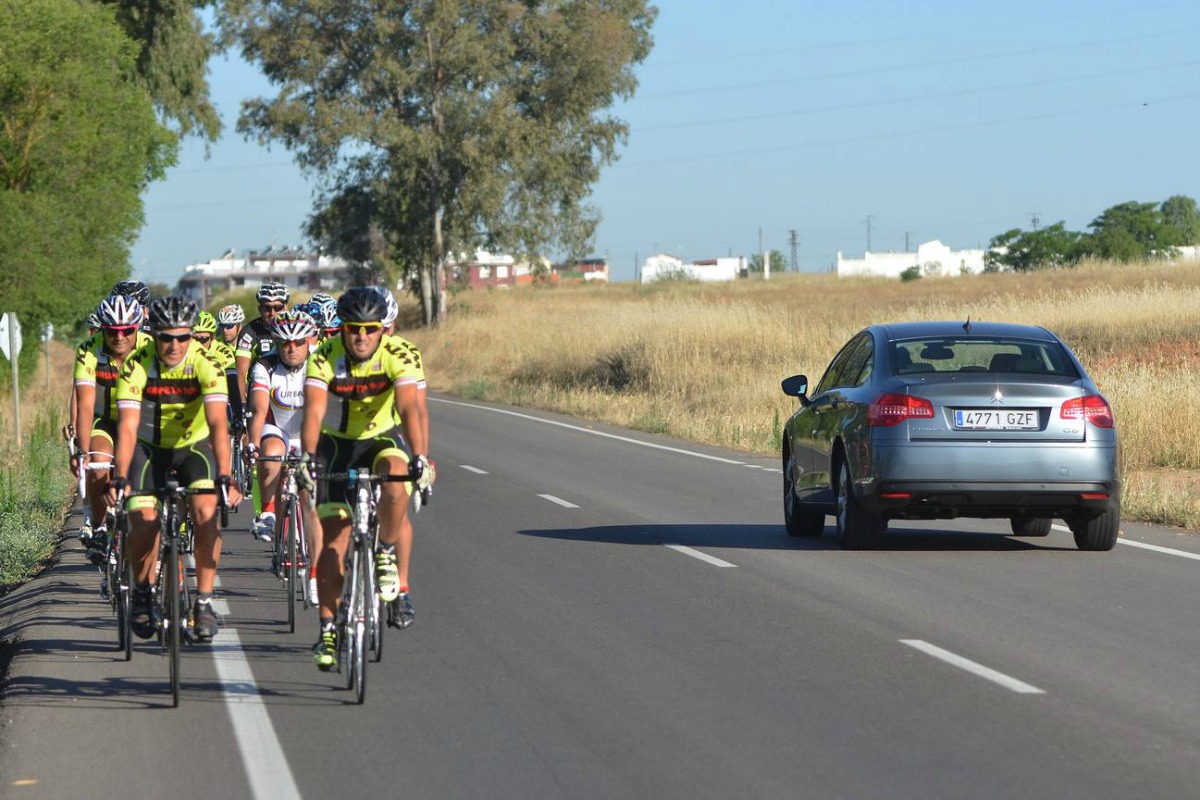 Consejos para circular con el coche en verano