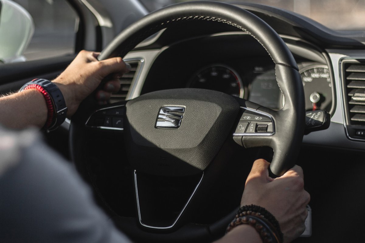 Dirección coche