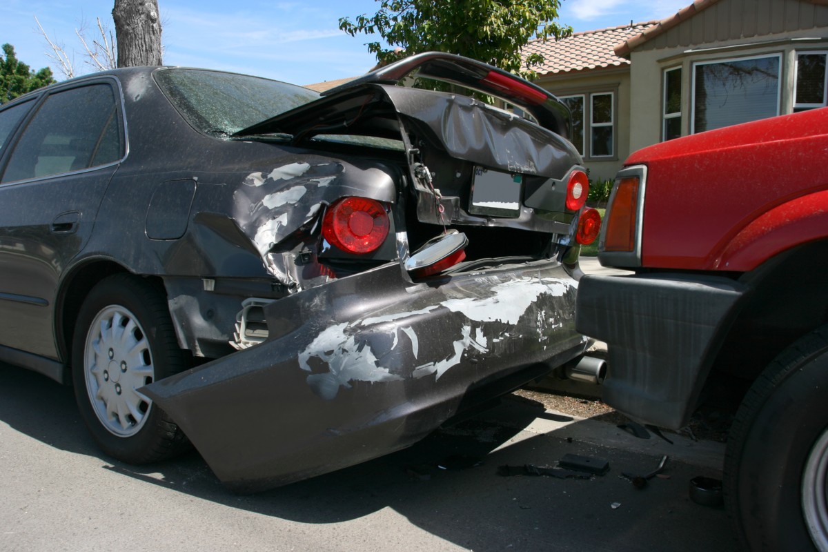 que-hacer-accidente-coche-sin-seguro (1)