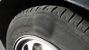 bultos en el neumático